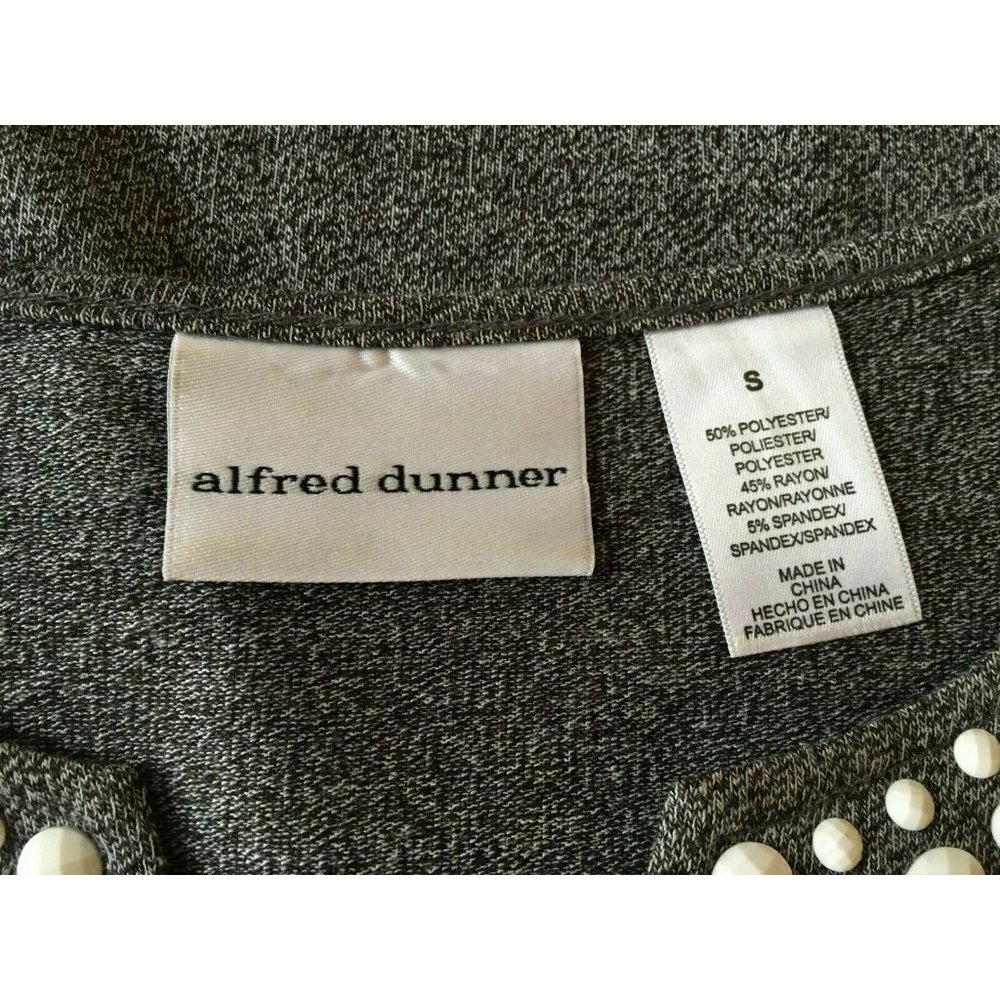 Alfred Dunner Blouse Gray Size Small Beaded Neckline V-Neck Short Sleeves Casual - Picture 5 of 8